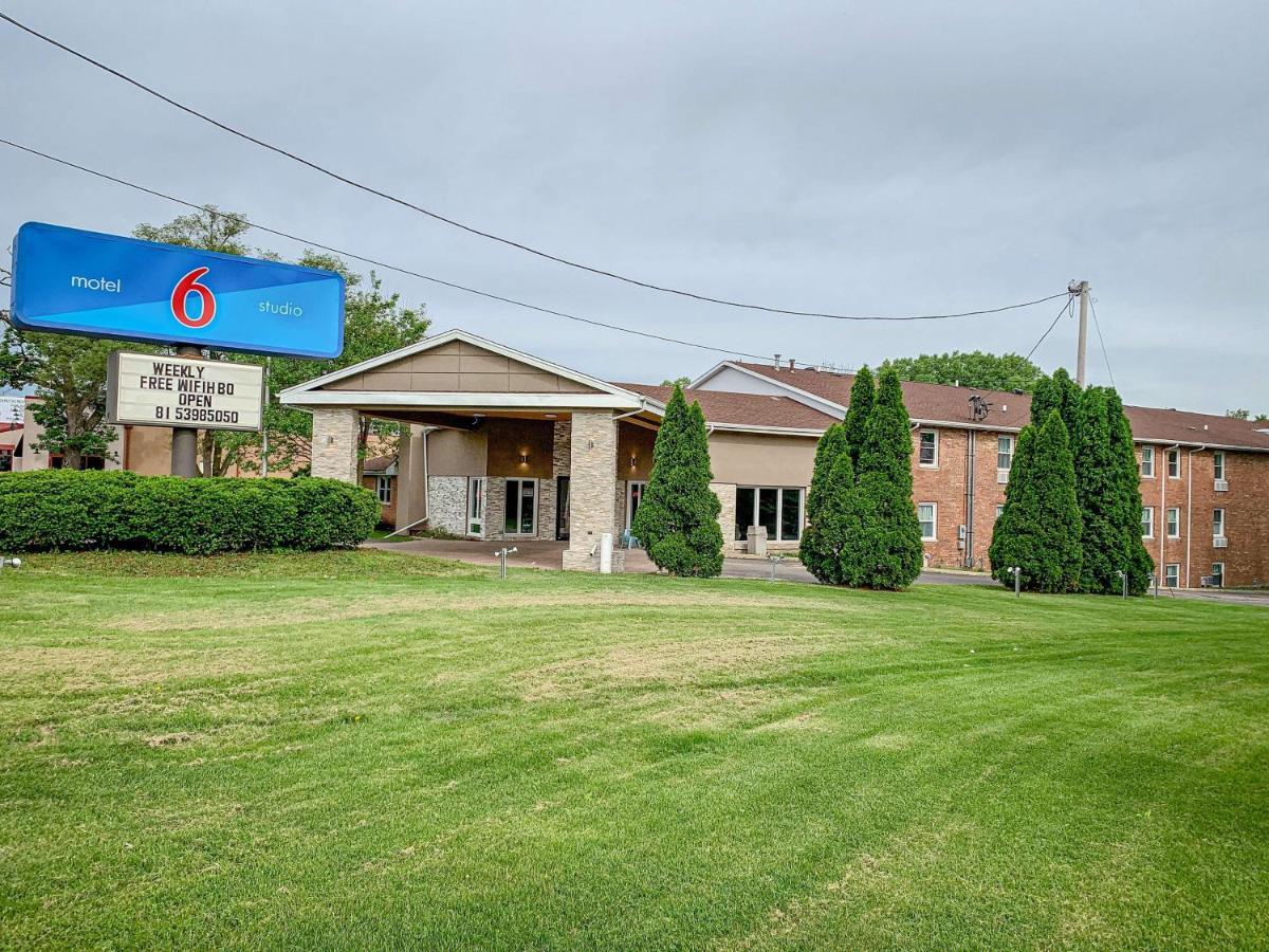 Motel 6 Rockford, Il Eksteriør bilde