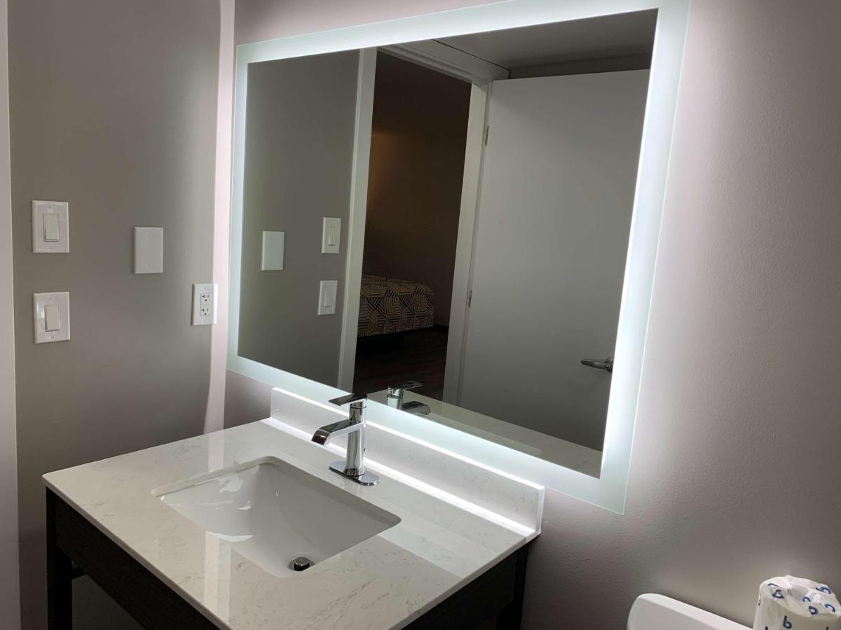 Motel 6 Rockford, Il Eksteriør bilde